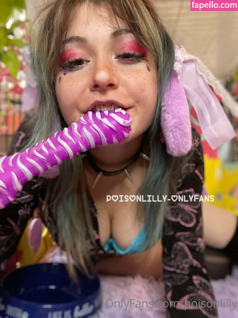 poisonlilly leaked nude photo #0014 (poisonlilly / poison_lilly_)