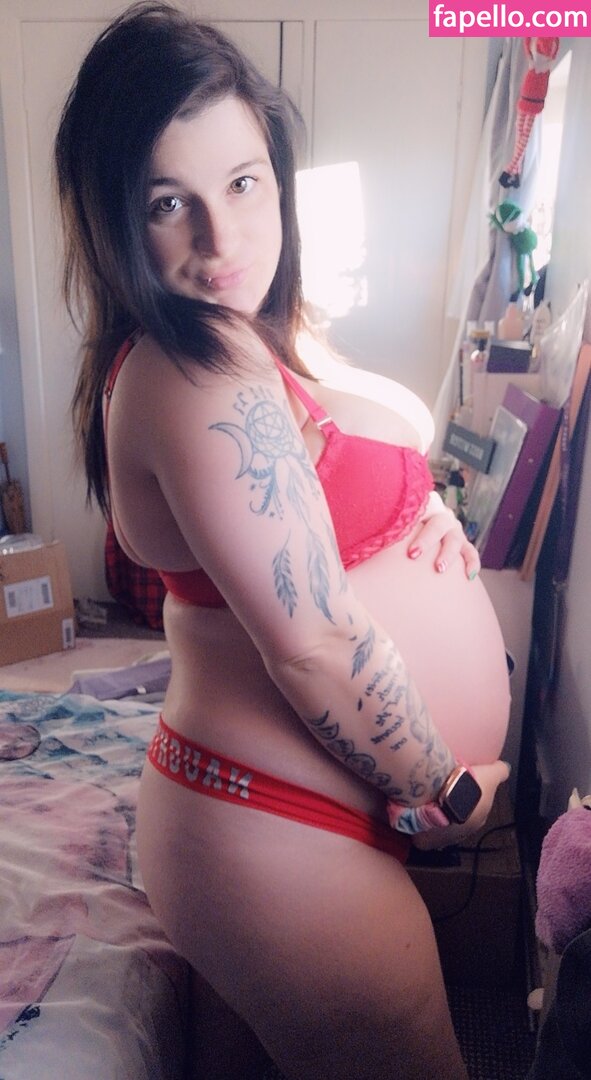 pregnantmamamsalicefury leaked nude photo #0019 (pregnantmamamsalicefury / MsAliceFury)