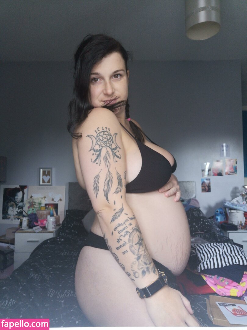 pregnantmamamsalicefury leaked nude photo #0299 (pregnantmamamsalicefury / MsAliceFury)