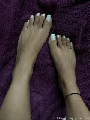 pujaprettyfeet nude #0075