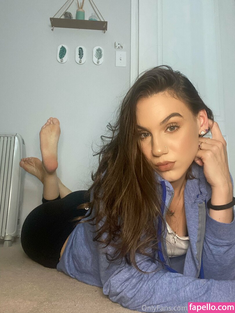 QueenZ’sFeet leaked nude photo #0002 (QueenZ’sFeet / feetznation / zdatsme)