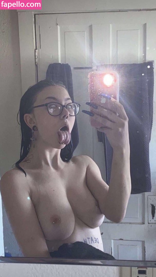 Radianttoilet leaked nude photo #0061 (Radianttoilet)