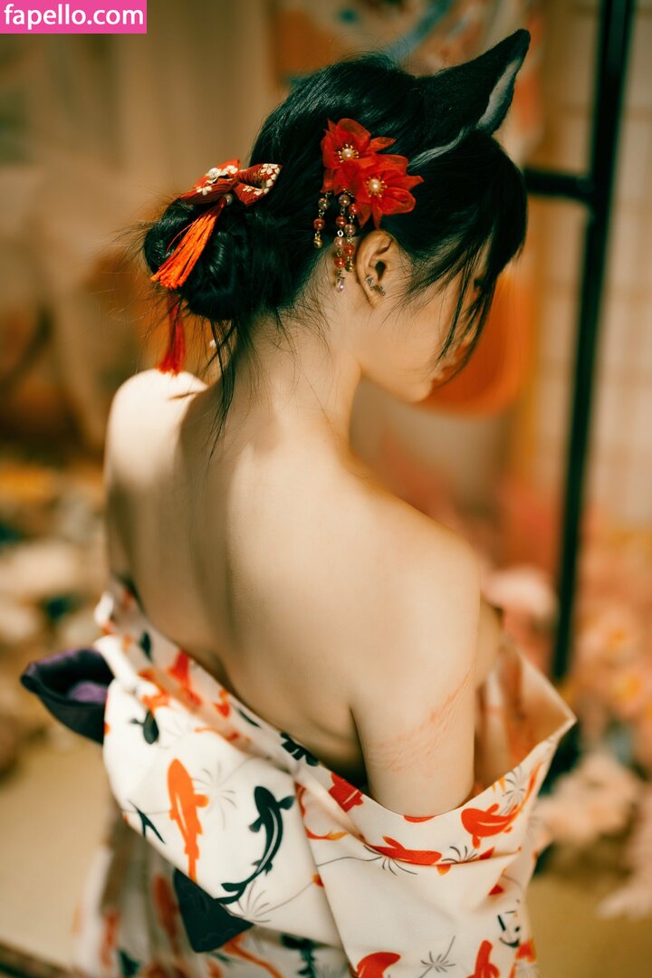 落落Raku leaked nude photo #0104 (落落Raku / raku66666 / rakuraku166)