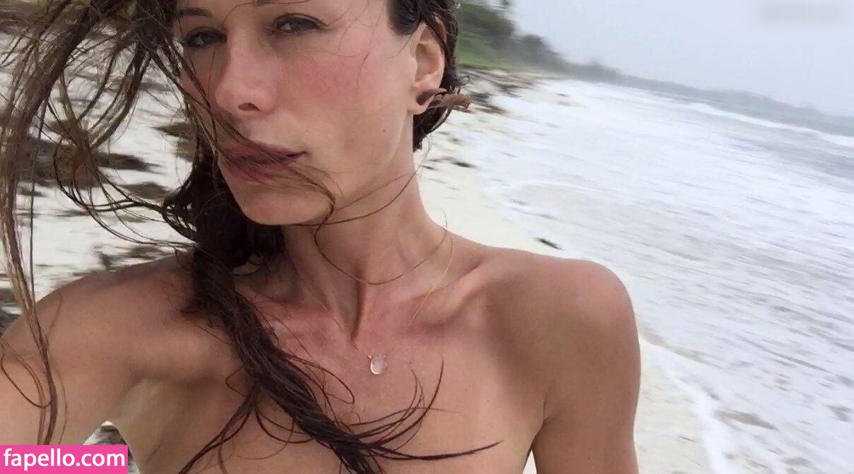 Rhona Mitra / iamrhonamitra Nude Leaked Photo #14 - Fapello