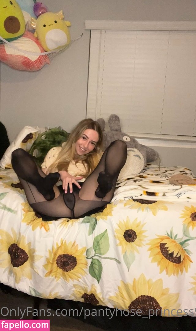 rileydee99 leaked nude photo #0022 (rileydee99 / pantyhose princess99 / pantyhose_princess99 / rileyed99)