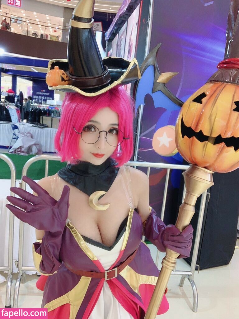 https://fapello.com/content/r/i/rioko-cosplay/1000/rioko-cosplay_0300.jpg