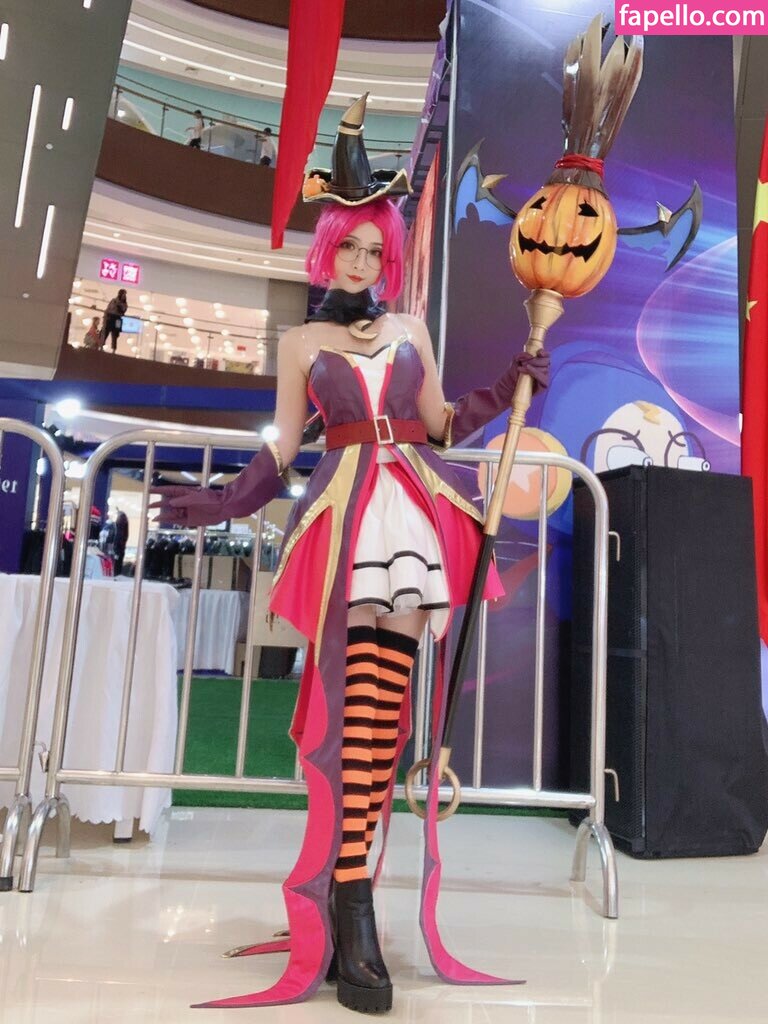 https://fapello.com/content/r/i/rioko-cosplay/1000/rioko-cosplay_0302.jpg