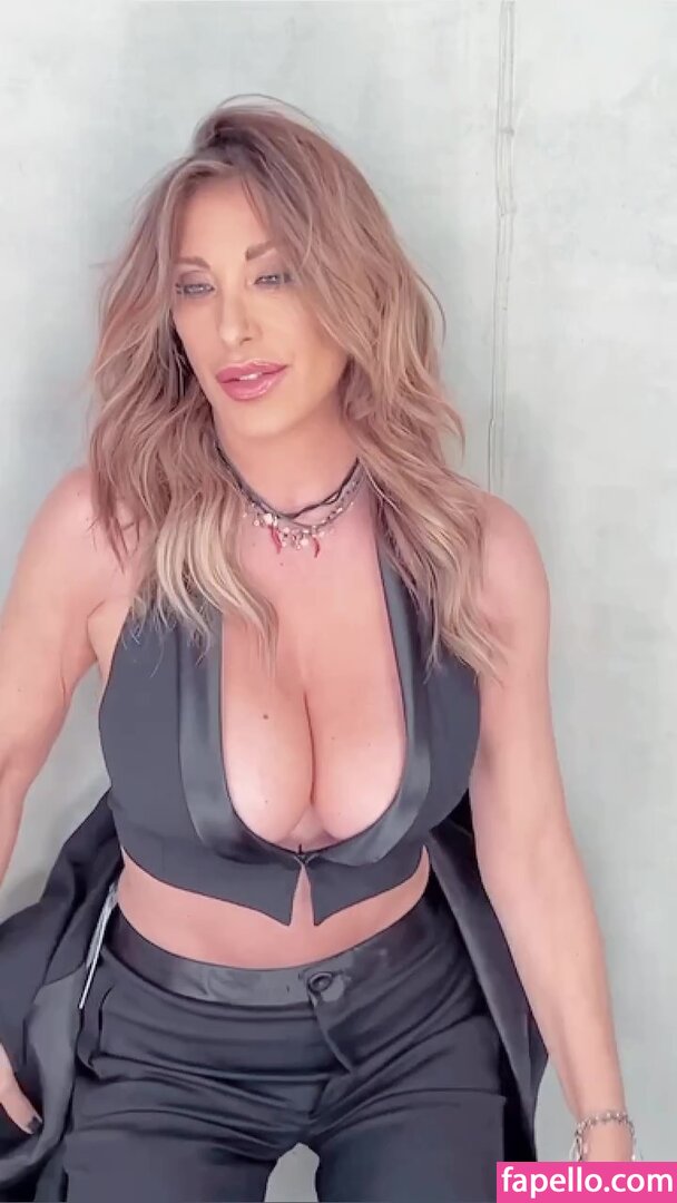 Sabrina Salerno leaked nude photo #2031 (Sabrina Salerno / sabrinasalernofficial)