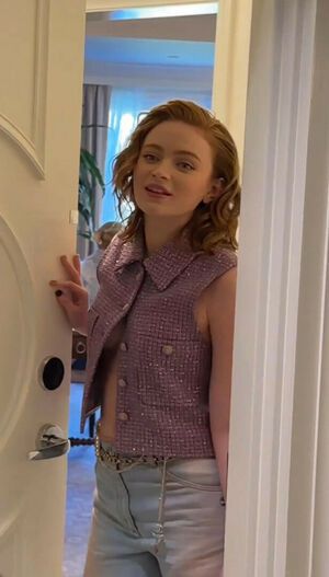 Sadie Sink nude #0769