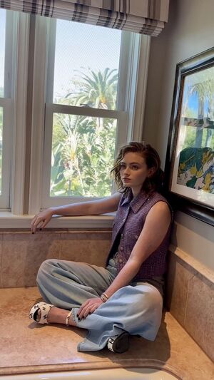 Sadie Sink nude #0852