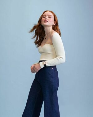 Sadie Sink nude #0887