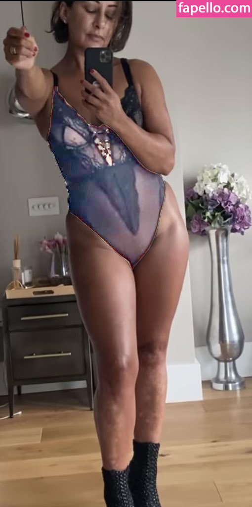 Saira Khan leaked nude photo #0023 (Saira Khan / iamsairakhan / sairasbum)