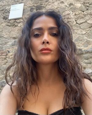 Salma Hayek nude #1105