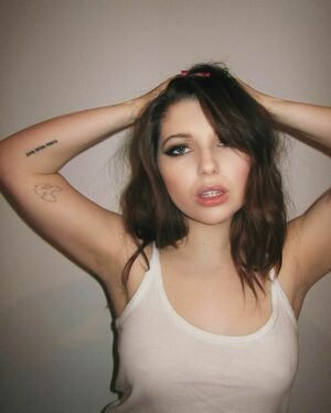 Sammi Hanratty nude #0157