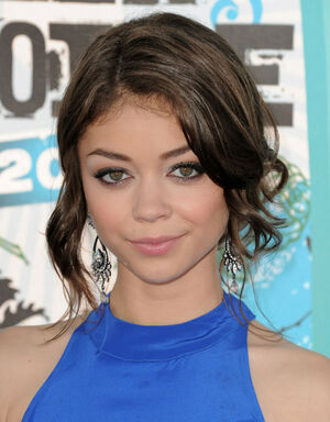 Sarah Hyland nude #0210