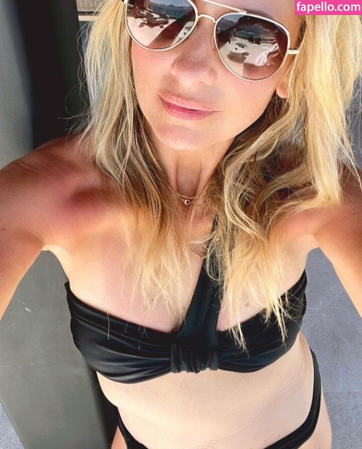 Sarah Michelle Gellar leaked nude photo #0013 (Sarah Michelle Gellar / sarahmgellar)