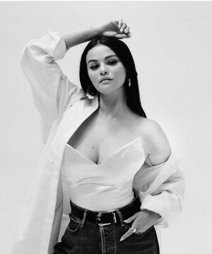 Selena Gomez nude #3842