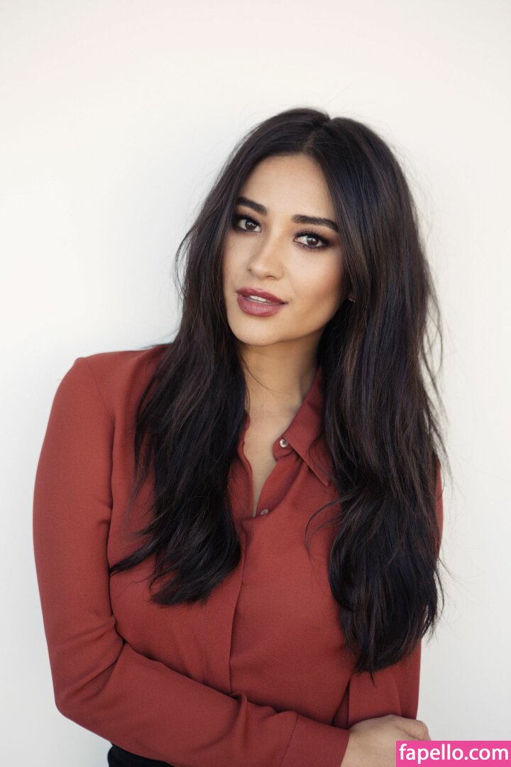 Shay Mitchell leaked nude photo #0137 (Shay Mitchell / shaymitchell)