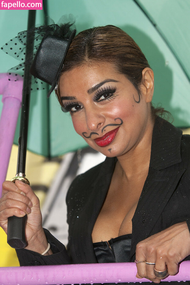 Shobna Gulati leaked nude photo #0015 (Shobna Gulati / shobnagulati)