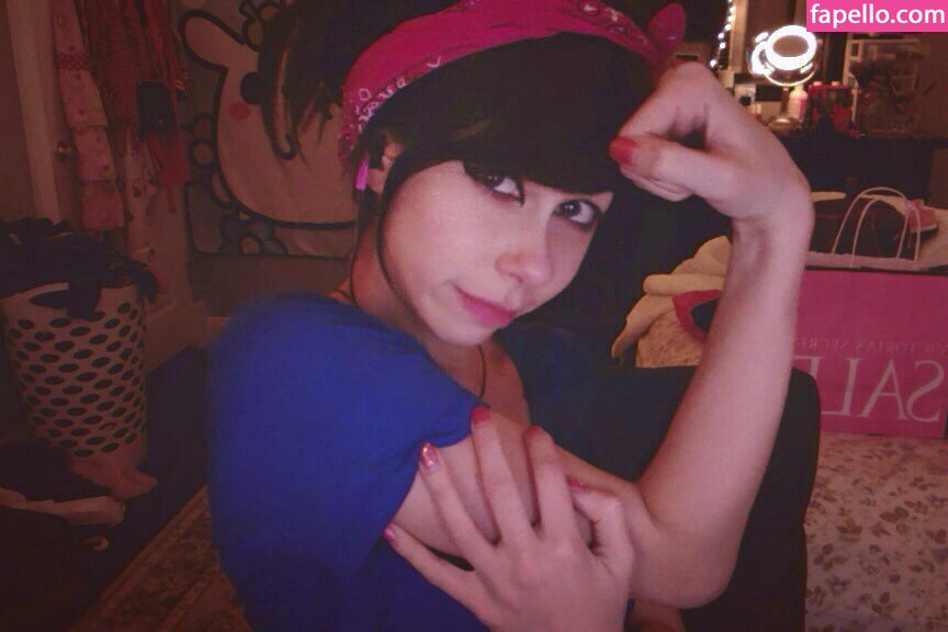 Shoe0nhead leaked nude photo #0033 (Shoe0nhead / June Lapine)