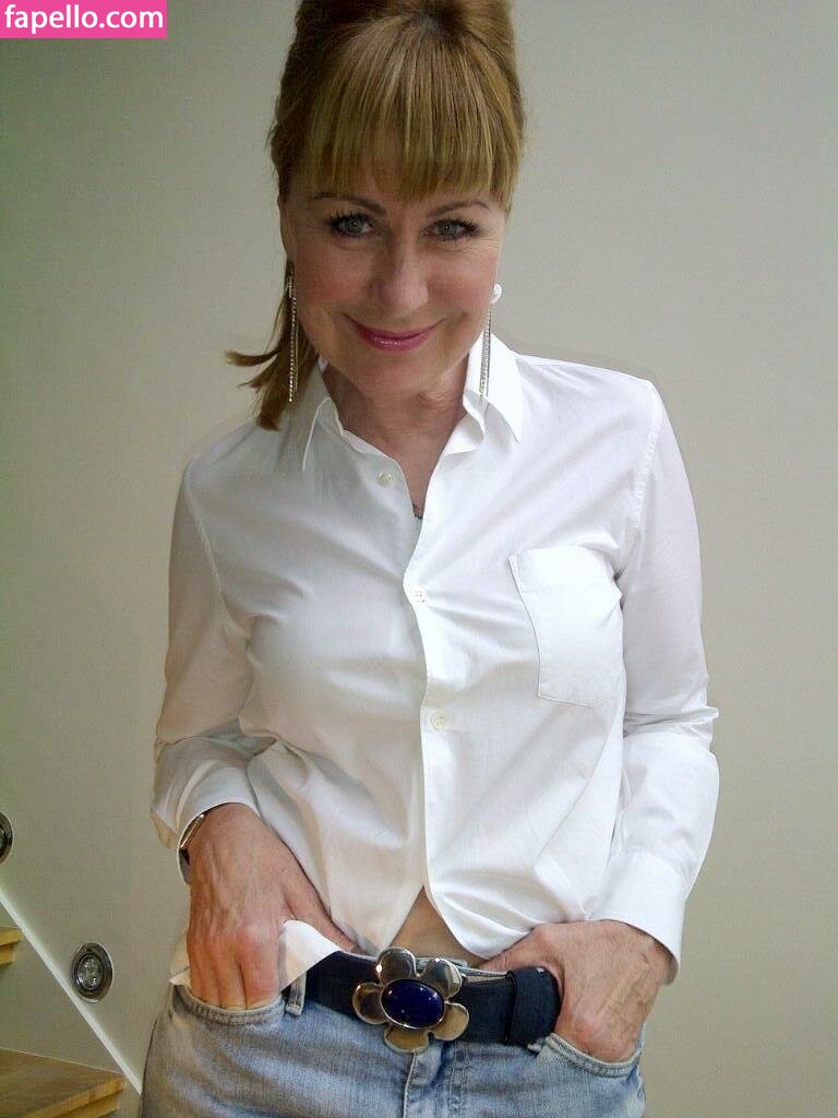 Sian Lloyd leaked nude photo #0011 (Sian Lloyd)