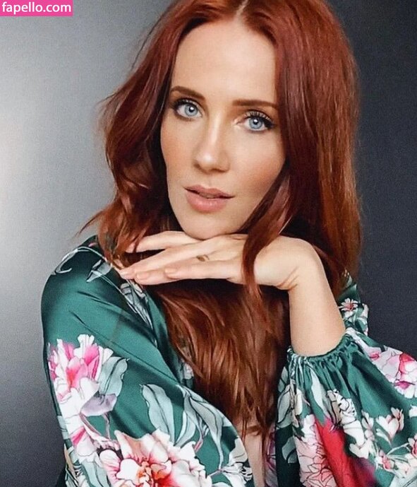 Simone Simons leaked nude photo #0009 (Simone Simons / simonesimons)