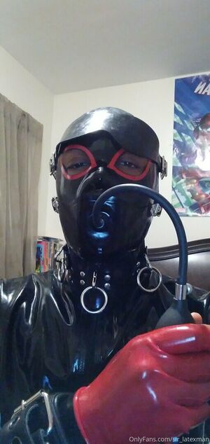 sir_latexman nude #0128