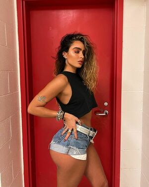 Sommer Ray nude #2210