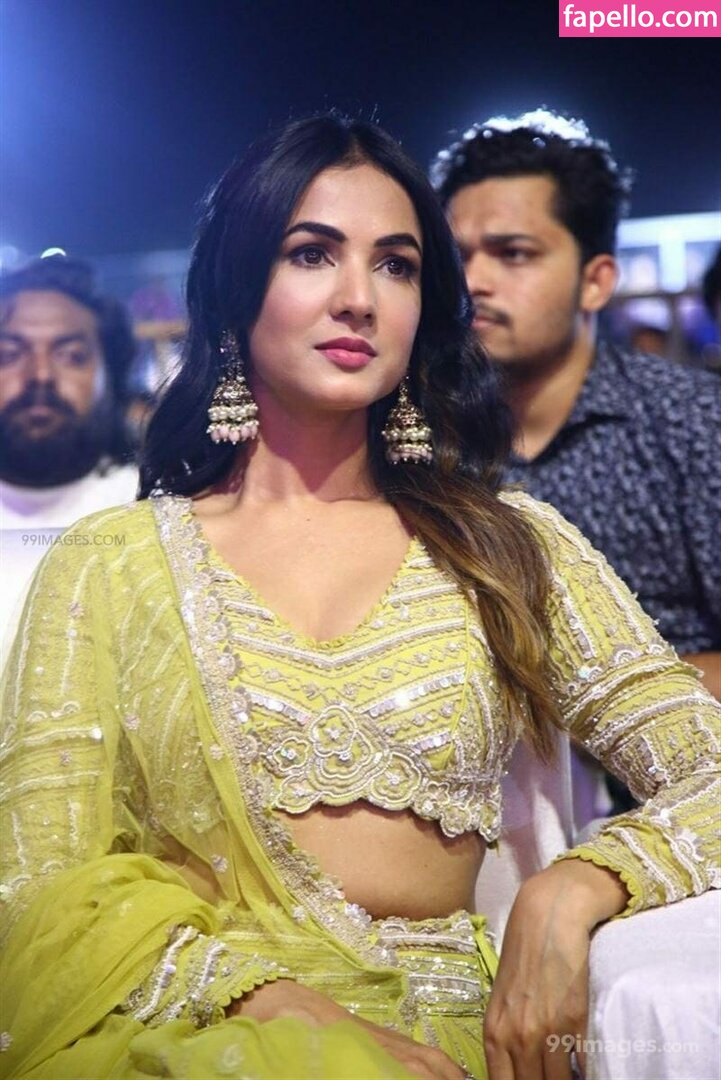 Sonal Chauhan leaked nude photo #0042 (Sonal Chauhan / sonalchauhan)