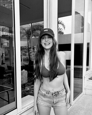 Sophia Abrahão nude #0032