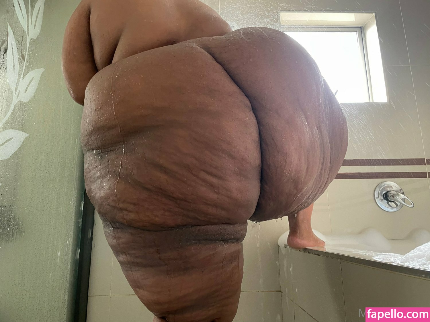 South African Thick leaked nude photo #0035 (South African Thick / african.babez / the_real_liso)