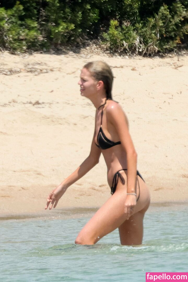 Stella Maxwell leaked nude photo #0070 (Stella Maxwell / stellamaxwell)