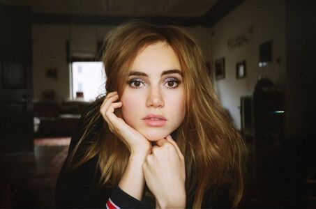 Suki Waterhouse nude #0125