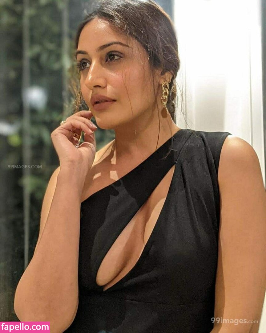 Surbhi Chandna leaked nude photo #0033 (Surbhi Chandna / officialsurbhic)