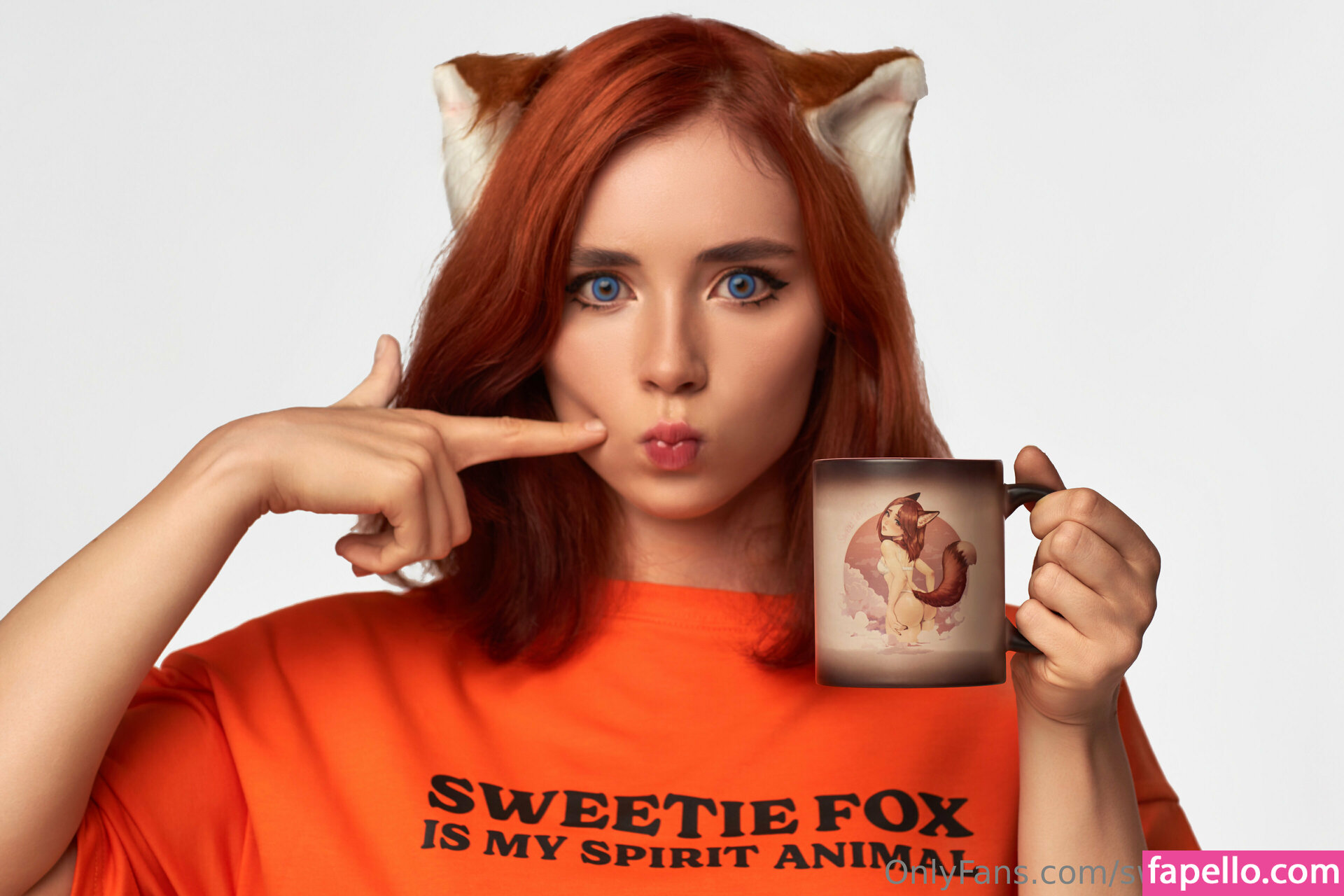 https://fapello.com/content/s/w/sweetie-fox/4000/sweetie-fox_3934.jpg