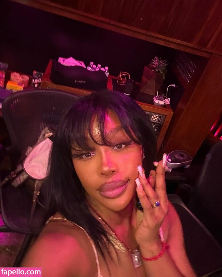 SZA leaked nude photo #0164 (SZA / Solana Rowe / thejad3x)