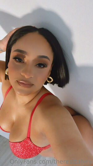 Tahiry nude #0064