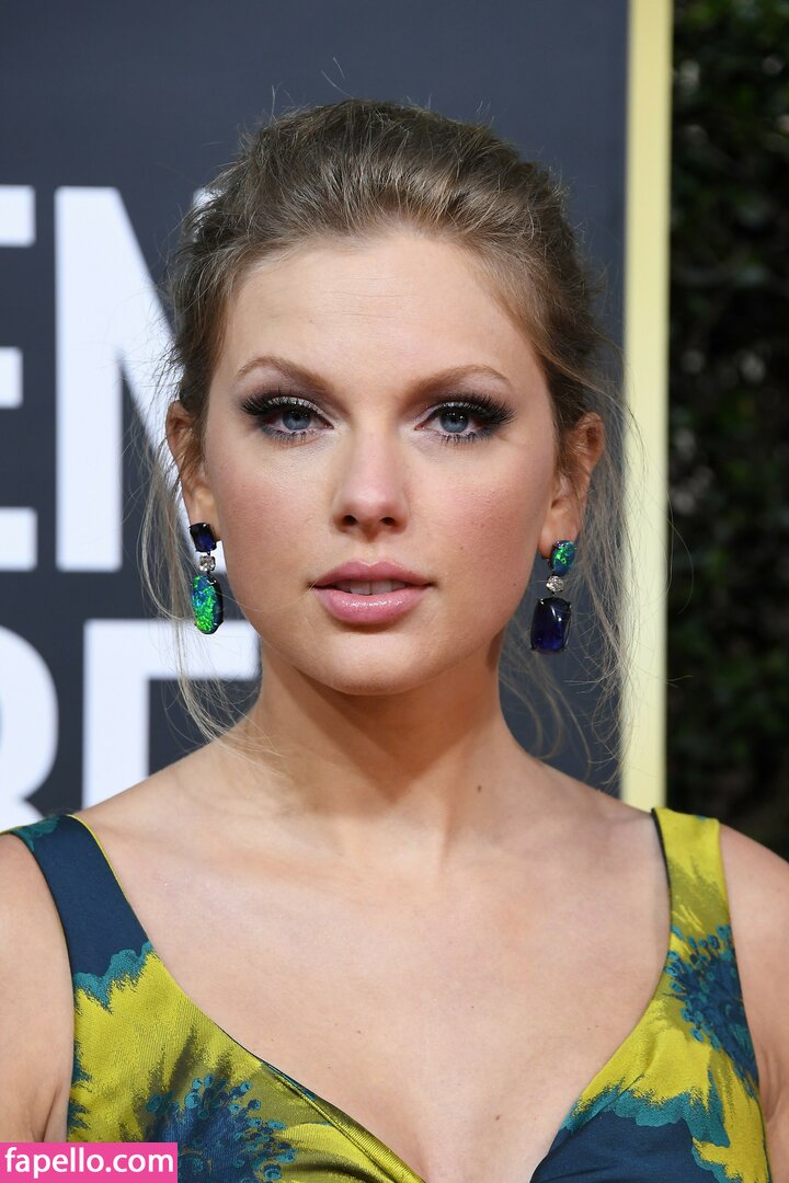 https://fapello.com/content/t/a/taylor-swift/1000/taylor-swift_0511.jpg