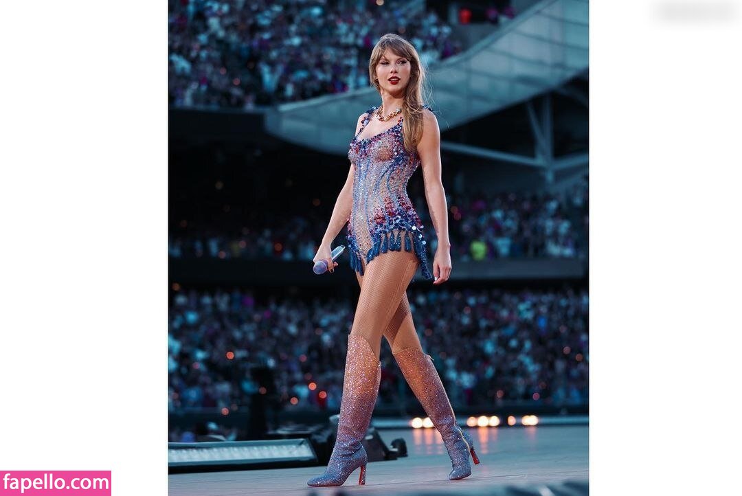 https://fapello.com/content/t/a/taylor-swift/5000/taylor-swift_4286.jpg