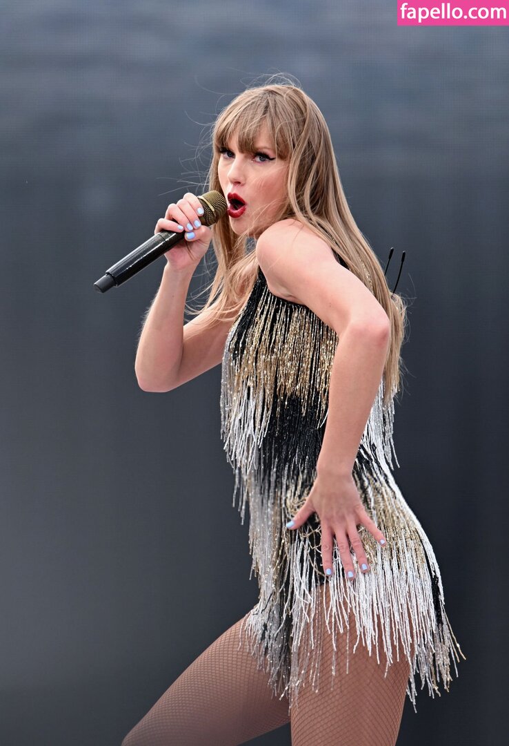 https://fapello.com/content/t/a/taylor-swift/5000/taylor-swift_4603.jpg