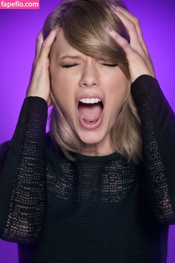 https://fapello.com/content/t/a/taylor-swift/6000/taylor-swift_5530.jpg