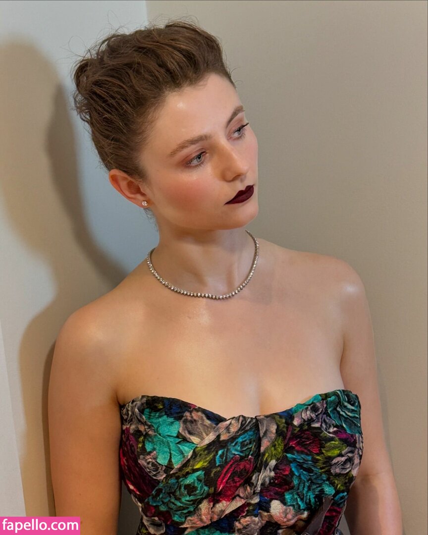 Thomasin Mckenzie erome Latest Exclusive Leaked Photos