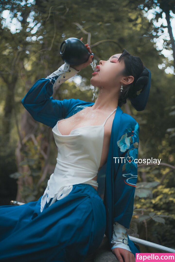 https://fapello.com/content/t/i/titi-cosplay-1/1000/titi-cosplay-1_0039.jpg