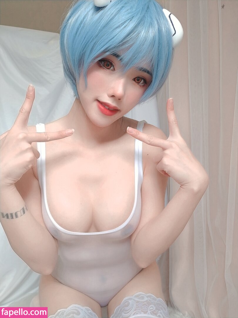 https://fapello.com/content/t/i/titi-cosplay-1/1000/titi-cosplay-1_0212.jpg