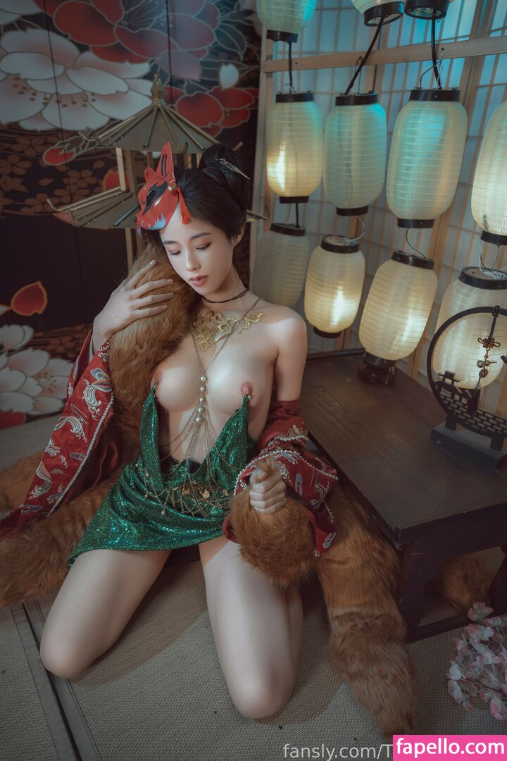 https://fapello.com/content/t/i/titi-cosplay-1/2000/titi-cosplay-1_1926.jpg