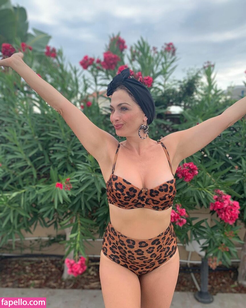 Tonia Buxton leaked nude photo #0011 (Tonia Buxton / toniabuxton)