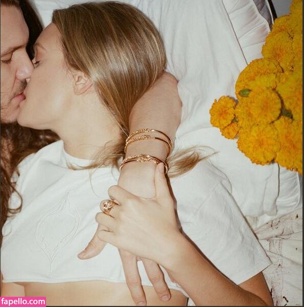 Tove Lo leaked nude photo #0216 (Tove Lo / cupfullofinsanity / tovelo)