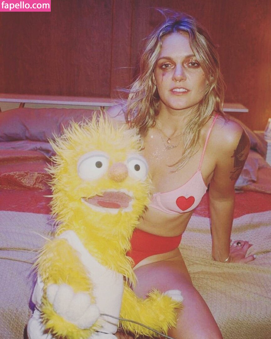 Tove Lo leaked nude photo #0386 (Tove Lo / cupfullofinsanity / tovelo)