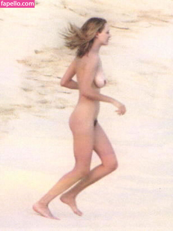 Uma Thurman leaked nude photo #0106 (Uma Thurman / umathurman)