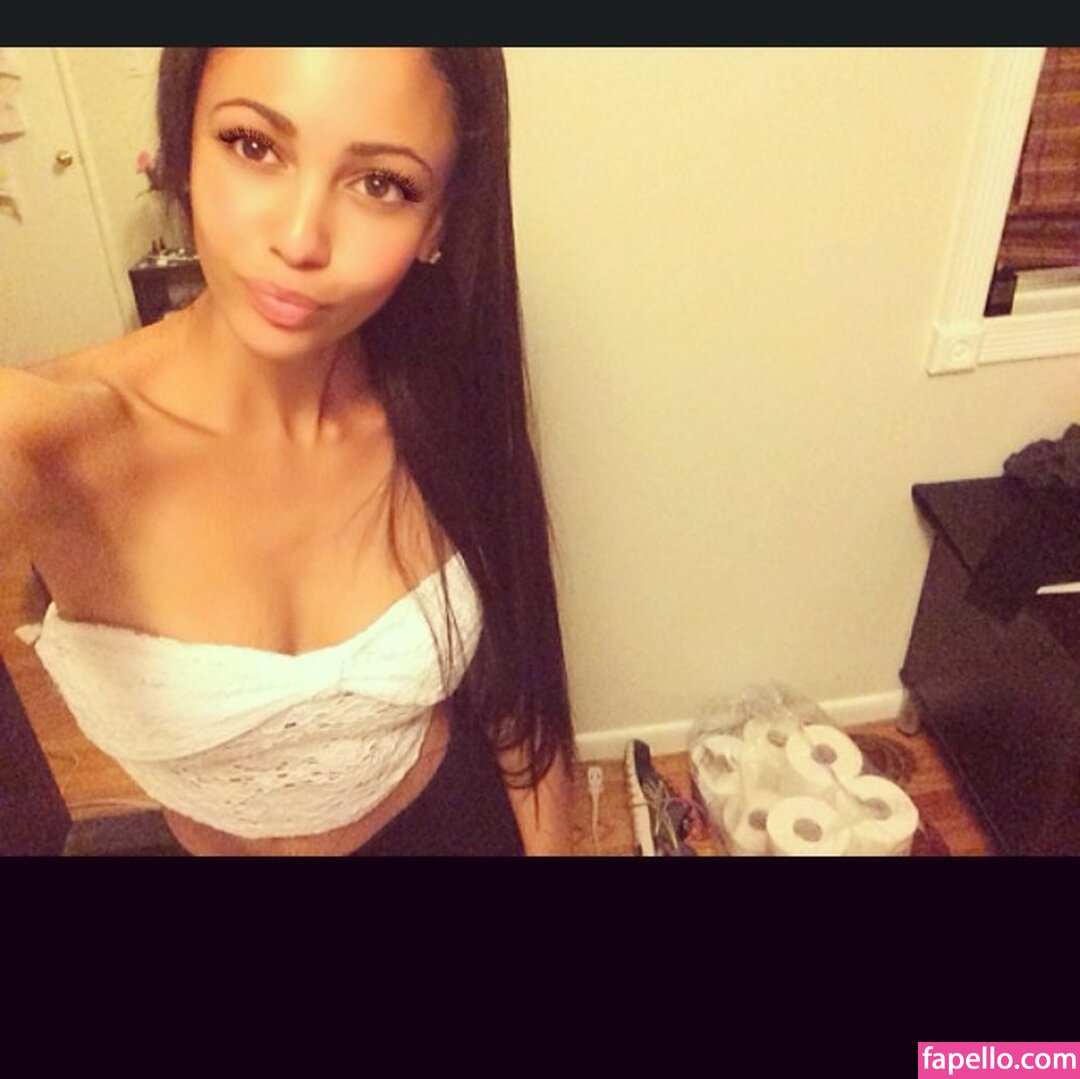 Vanessa Morgan / vanessamorgan Nude Leaked Photo #48 - Fapello